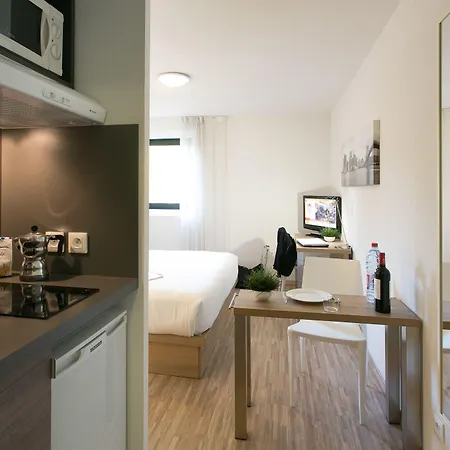 Lejlighedshotel Teneo Bordeaux - Aeroport 2*