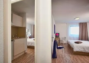 Teneo Bordeaux - Aeroport Lägenhetshotell Mérignac