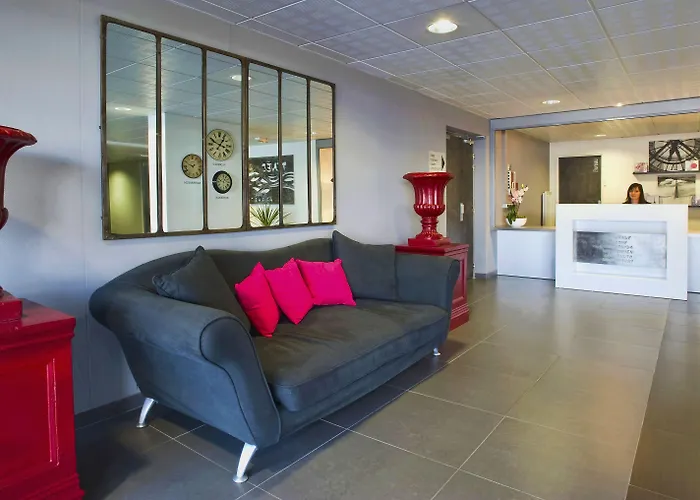 Ténéo Bordeaux - Aéroport 2*