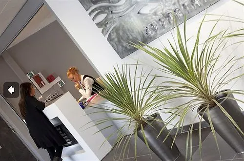 Apartahotel Ténéo Bordeaux - Aéroport 2*